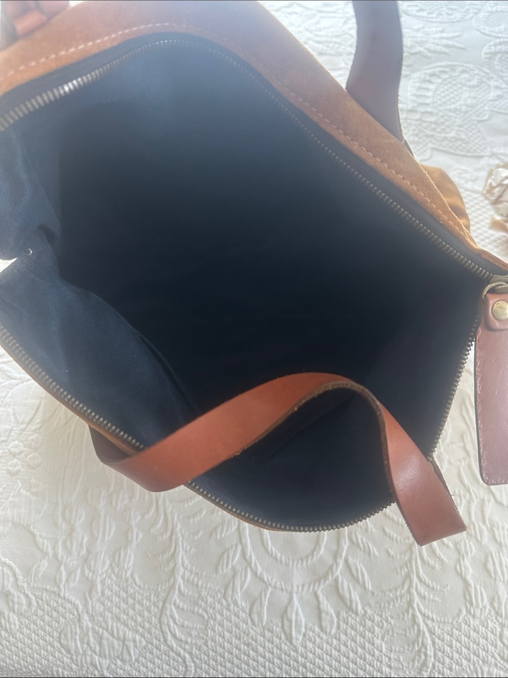 Parker Thatch Charlie Suede Bag - Picture 7 of 10